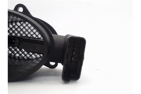 Recambio de caudalimetro para mazda 3 berlina (bk) 1.6 di turbo referencia OEM IAM 9650010780 72834204 