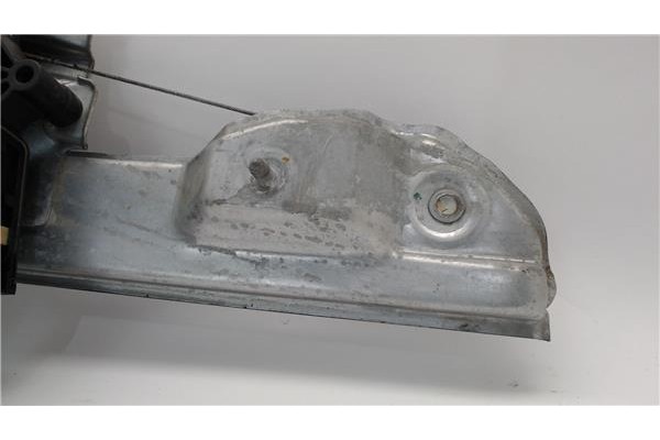Recambio de mecanismo elevalunas delantero izquierdo para peugeot 2008 1.6 hdi referencia OEM IAM 9815999380  