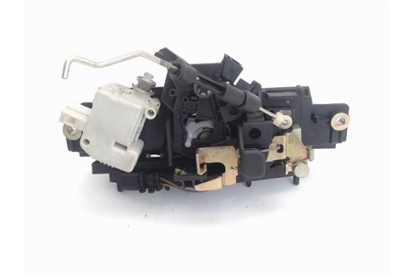 Recambio de maneta exterior porton para audi allroad quattro (4b5) 2.5 tdi (132kw) referencia OEM IAM 8D9827565H 4B0827565 