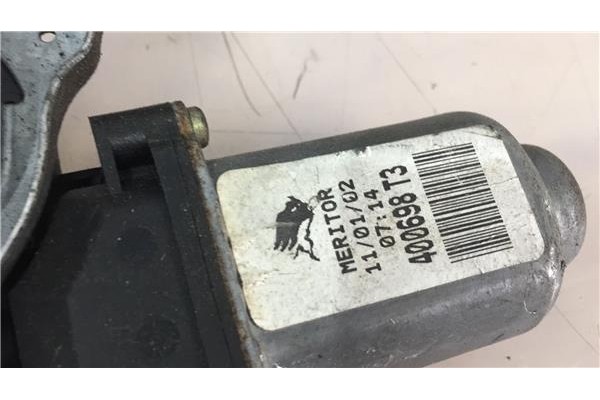 Recambio de mecanismo elevalunas delantero derecho para nissan almera tino (v10m) 2.2 di referencia OEM IAM 80700BU010 400698T3 