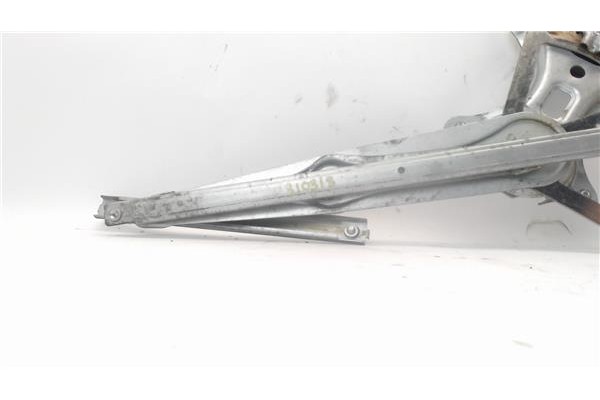 Recambio de mecanismo elevalunas delantero izquierdo para toyota corolla verso (e12) referencia OEM IAM 698200F010  