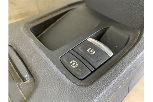 Recambio de embellecedor consola central para renault clio v 1.0 business referencia OEM IAM 969155134R 251752075R 