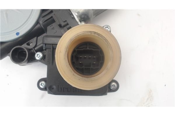 Recambio de mecanismo elevalunas delantero izquierdo para toyota corolla verso (e12) referencia OEM IAM 698200F010  