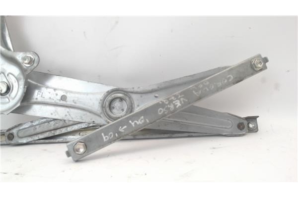 Recambio de mecanismo elevalunas delantero izquierdo para toyota corolla verso (e12) referencia OEM IAM 698200F010  