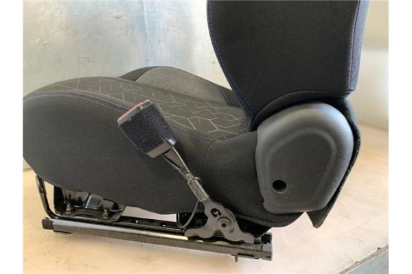 Recambio de asiento delantero derecho para peugeot 2008 1.2 access referencia OEM IAM 16352560NN 16352558NN 