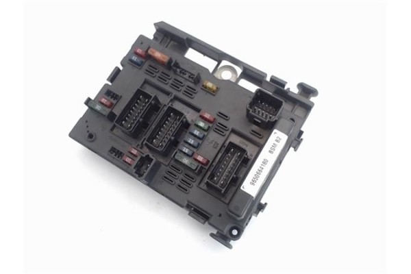 Recambio de caja fusibles/rele para peugeot 307 (s1) 1.6 xr referencia OEM IAM 9650664180  