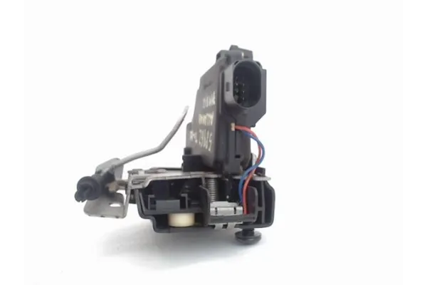 Recambio de cierre electromagnetico trasero derecho para audi allroad quattro (4b5) 2.5 tdi (132kw) referencia OEM IAM 4B0839015
