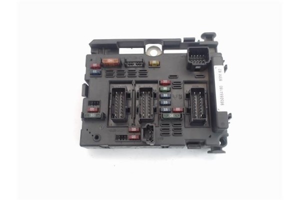 Recambio de caja fusibles/rele para peugeot 307 (s1) 1.6 xr referencia OEM IAM 9650664180  