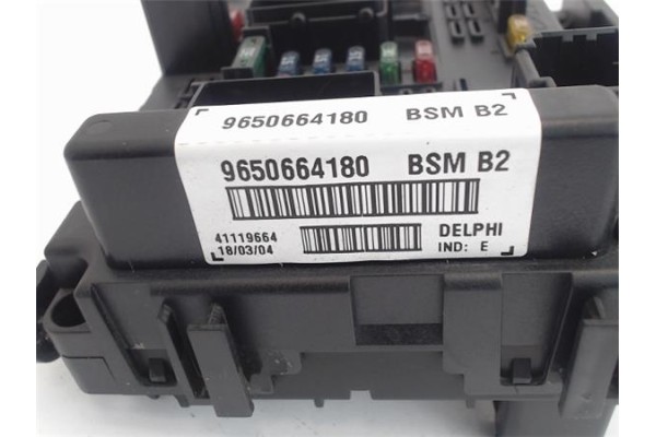 Recambio de caja fusibles/rele para peugeot 307 (s1) 1.6 xr referencia OEM IAM 9650664180  