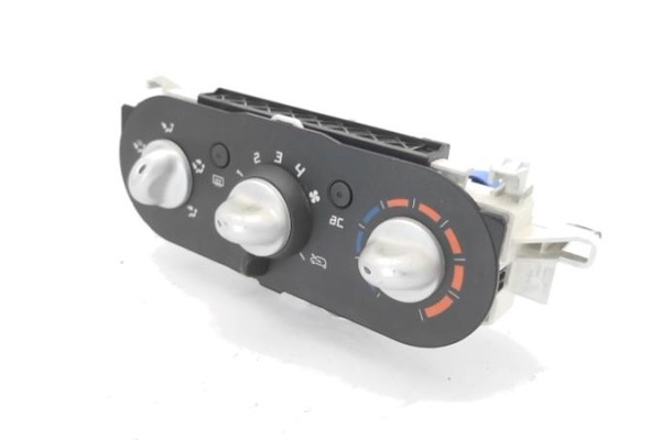 Recambio de mandos calefaccion / a.a. para renault twingo ii 1.2 16v (c06c, c06d, c06k) referencia OEM IAM 7701067954  