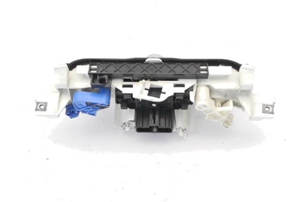 Recambio de mandos calefaccion / a.a. para renault twingo ii 1.2 16v (c06c, c06d, c06k) referencia OEM IAM 7701067954  