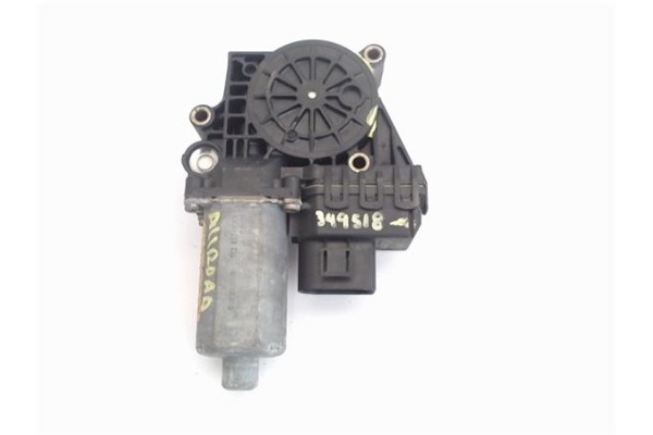 Recambio de motor elevalunas trasero derecho para audi allroad quattro (4b5) 2.5 tdi (132kw) referencia OEM IAM 4B0959802B  