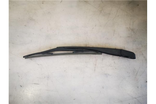 Recambio de brazo limpiaparabrisas trasero para peugeot 206 1.4 i referencia OEM IAM 9651169977  