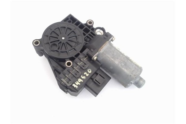 Recambio de motor elevalunas trasero izquierdo para audi allroad quattro (4b5) 2.5 tdi (132kw) referencia OEM IAM 4B0959801B  