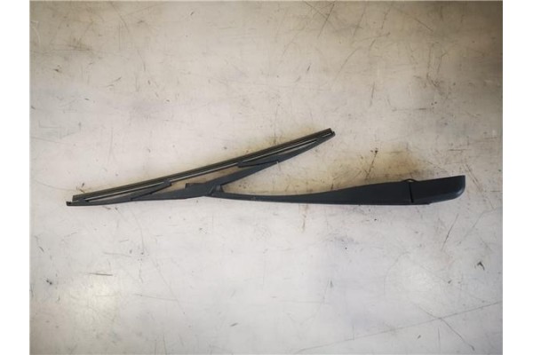 Recambio de brazo limpiaparabrisas trasero para peugeot 206 1.4 i referencia OEM IAM 9651169977  