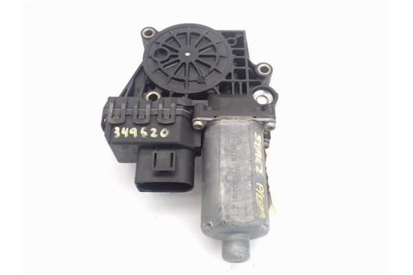 Recambio de motor elevalunas trasero izquierdo para audi allroad quattro (4b5) 2.5 tdi (132kw) referencia OEM IAM 4B0959801B  
