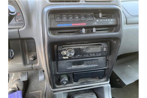 Recambio de consola para suzuki vitara (se/sf/et) 1.6 i 16v (et, ta02) referencia OEM IAM 7446177E005ES  