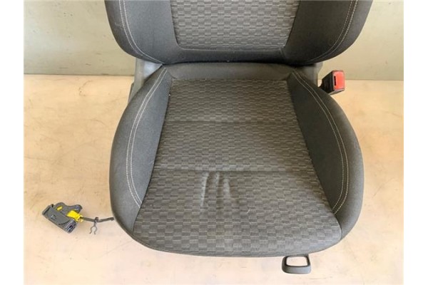 Recambio de asiento delantero derecho para opel astra k berlina 5p 1.6 dynamic referencia OEM IAM 13404925 39021497 