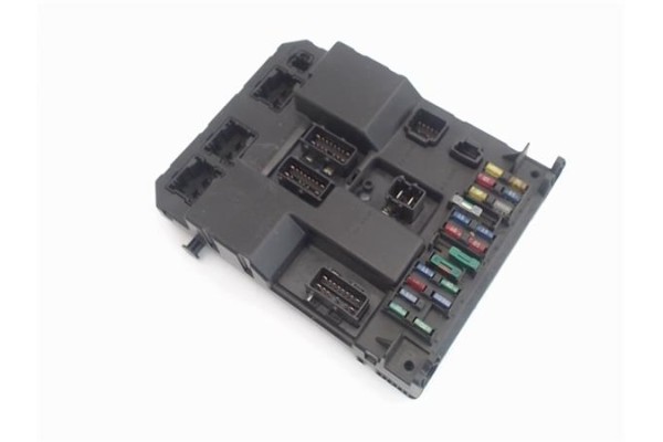 Recambio de caja fusibles/rele para peugeot 307 (s1) 1.6 xr referencia OEM IAM 9651197080  