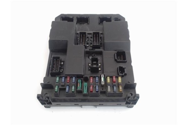 Recambio de caja fusibles/rele para peugeot 307 (s1) 1.6 xr referencia OEM IAM 9651197080  
