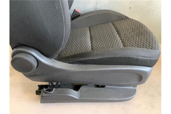 Recambio de asiento delantero derecho para opel astra k berlina 5p 1.6 dynamic referencia OEM IAM 13404925 39021497 