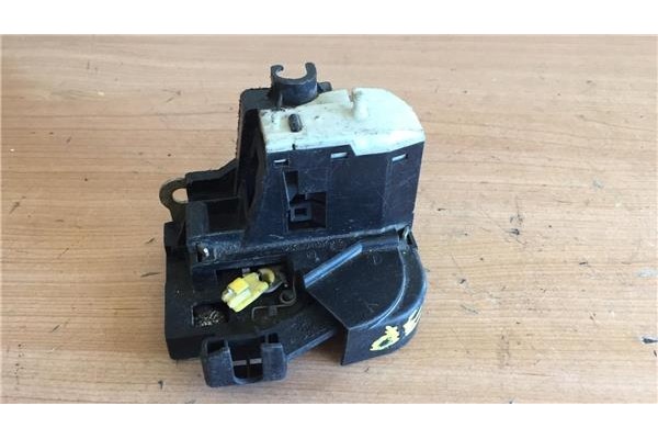 Recambio de cierre electromagnetico delantero izquierdo para renault clio ii fase i (b/cbo)(1998) 1.2 rt clima (b/cboa/f) [1,2 l