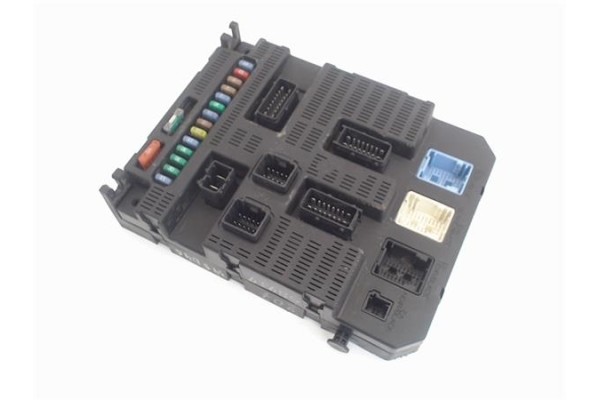 Recambio de centralita para peugeot 207 1.6 confort referencia OEM IAM 9659285580  