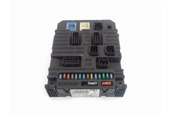 Recambio de centralita para peugeot 207 1.6 confort referencia OEM IAM 9659285580  