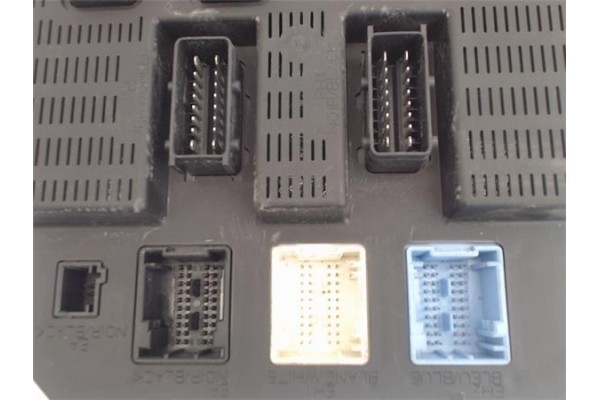 Recambio de centralita para peugeot 207 1.6 confort referencia OEM IAM 9659285580  