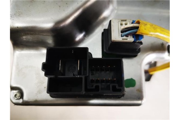 Recambio de columna direccion para fiat 500 1.3 d multijet referencia OEM IAM 2613362403D  