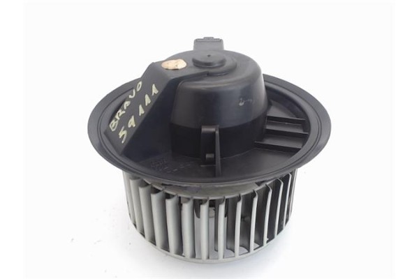 Recambio de motor calefaccion para fiat bravo (182) 1.8 16v / 16v 115 gt referencia OEM IAM 90225  