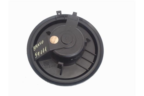 Recambio de motor calefaccion para fiat bravo (182) 1.8 16v / 16v 115 gt referencia OEM IAM 90225  
