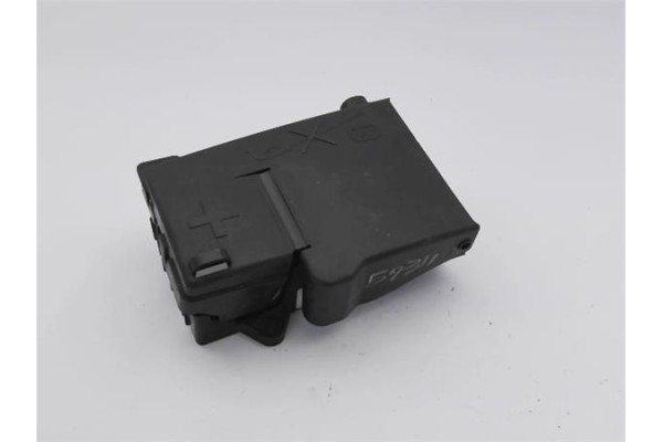 Recambio de cable positivo bateria para opel astra j 1.6 referencia OEM IAM 13302305  