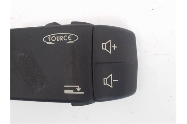 Recambio de mando multifuncion para renault clio ii fase ii (b/cb0) referencia OEM IAM 8200058695  