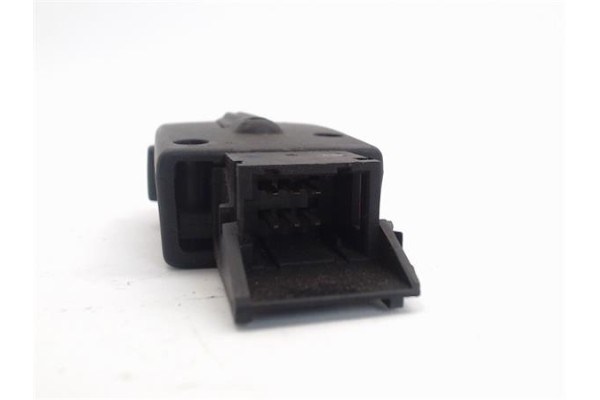 Recambio de mando multifuncion para renault clio ii fase ii (b/cb0) referencia OEM IAM 8200058695  