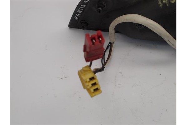 Recambio de retrovisor electrico derecho para citroen xsara berlina referencia OEM IAM   