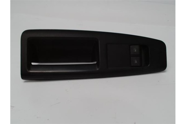 Recambio de mando elevalunas para volkswagen polo iv (9n1) referencia OEM IAM 6Q1867171  