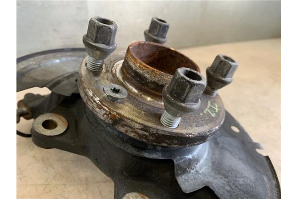Recambio de mangueta delantero izquierda para renault clio v 1.0 business referencia OEM IAM 400152588R  