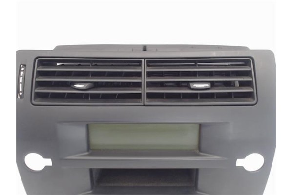 Recambio de embellecedor consola central para citroen c4 berlina 1.4 16v referencia OEM IAM 9649599477  