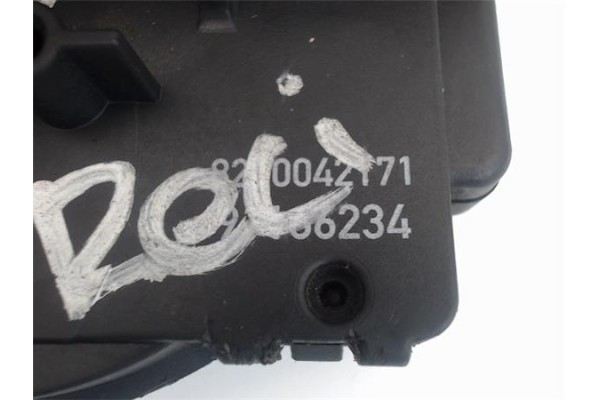 Recambio de cierre electromagnetico delantero derecho para opel vivaro 1.9 dti referencia OEM IAM 8200042171 91166234 