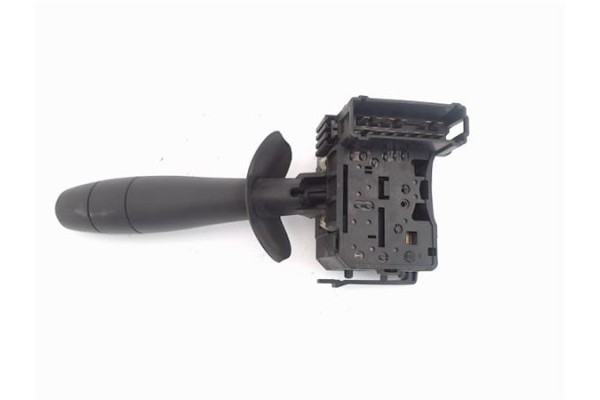 Recambio de mando limpiaparabrisas para opel vivaro 1.9 dti referencia OEM IAM 8200490948 93856810E 