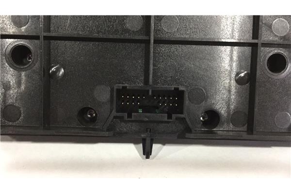 Recambio de mandos climatizador para land rover freelander (lr2) 2.2 td4 referencia OEM IAM 6H5219E900BB  