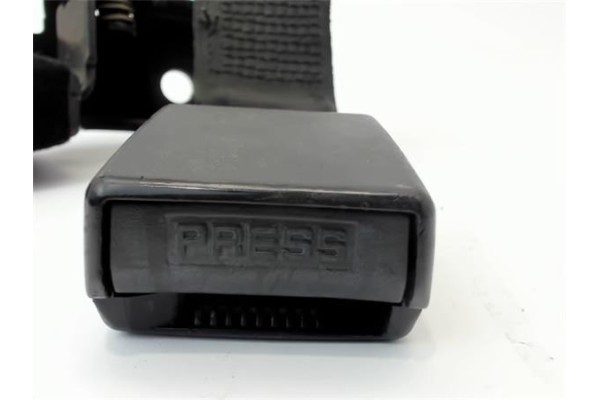 Recambio de anclaje cinturon trasero central para renault laguna ii grandtour (kg0) 1.9 dci (kg0g) referencia OEM IAM   