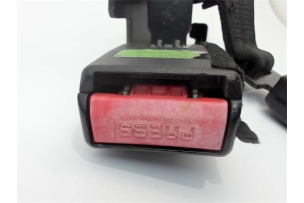 Recambio de anclaje cinturon trasero central para renault laguna ii grandtour (kg0) 1.9 dci (kg0g) referencia OEM IAM   