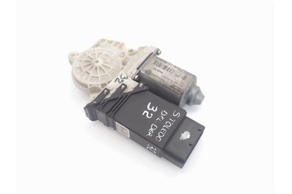 Recambio de elevalunas electrico delantero derecho para seat toledo (1m2) referencia OEM IAM (1C1959802A) (9776101436-203) 1C195