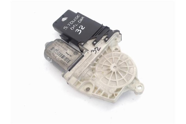 Recambio de elevalunas electrico delantero derecho para seat toledo (1m2) referencia OEM IAM (1C1959802A) (9776101436-203) 1C195