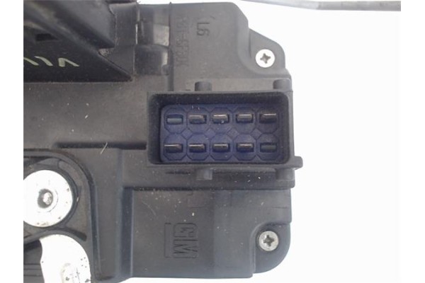 Recambio de cierre electromagnetico delantero izquierdo para opel vivaro 1.9 dti referencia OEM IAM 8200008246 91166237 