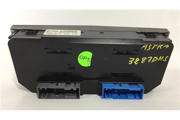 Recambio de mandos climatizador para opel astra h berlina 1.8 referencia OEM IAM 13122963 901512400003 