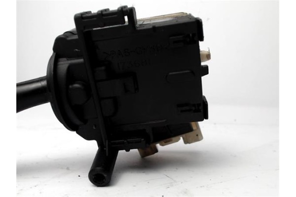 Recambio de mando intermitencia para toyota corolla (e12) 2.0 d-4d referencia OEM IAM 173712  