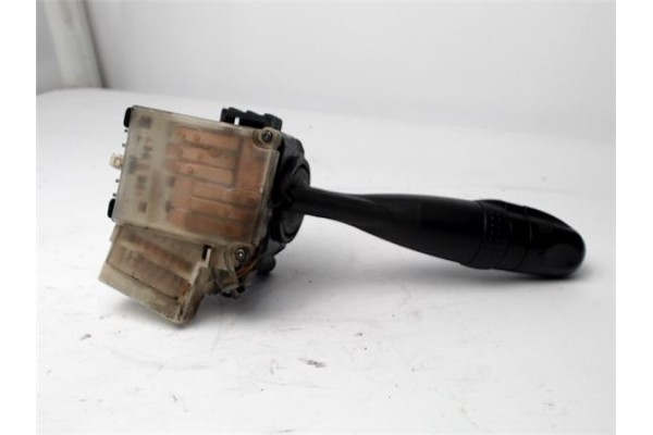 Recambio de mando intermitencia para toyota corolla (e12) 2.0 d-4d referencia OEM IAM 173712  